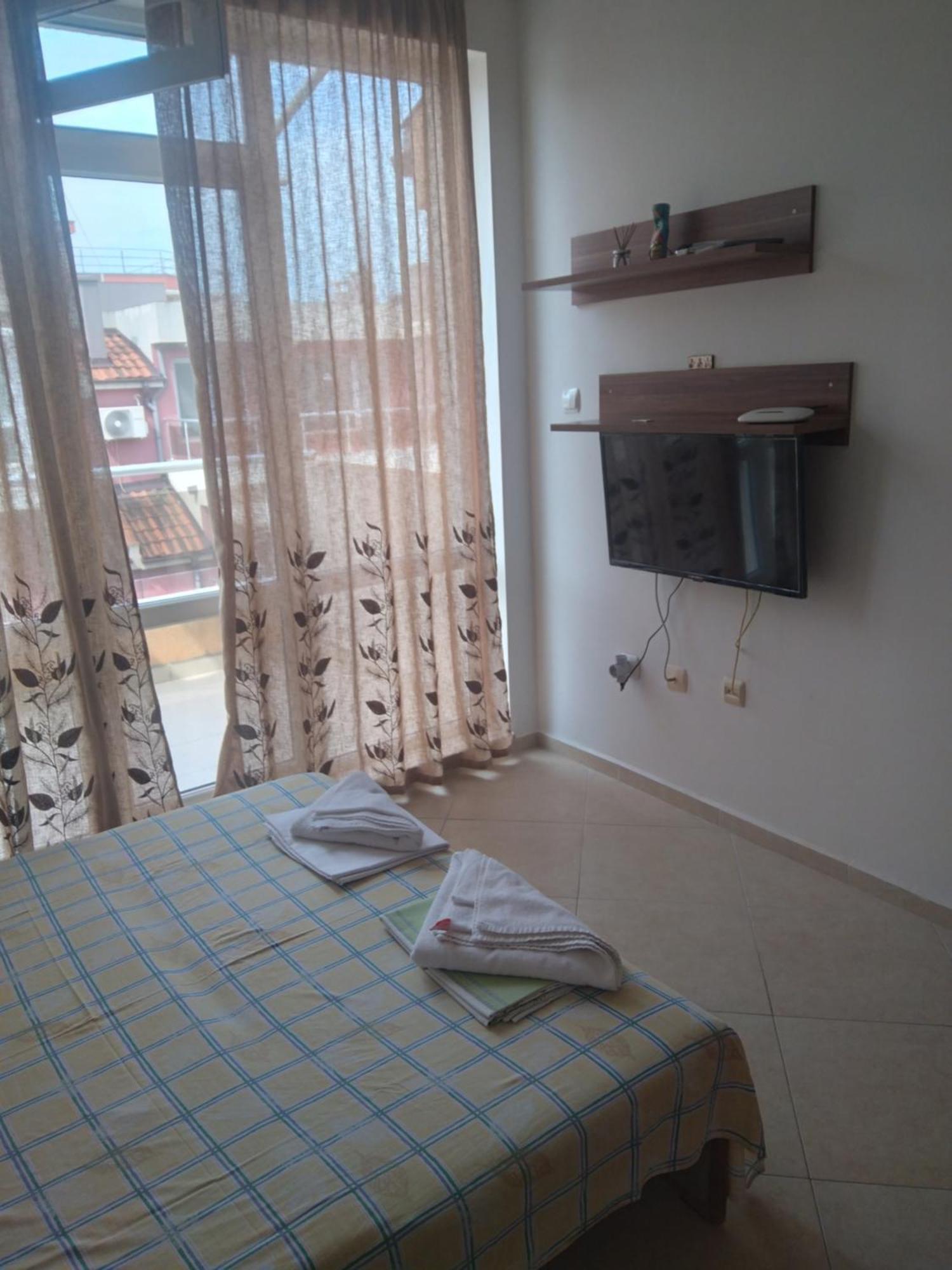Apartments Dani เปาโมเรีย ภายนอก รูปภาพ